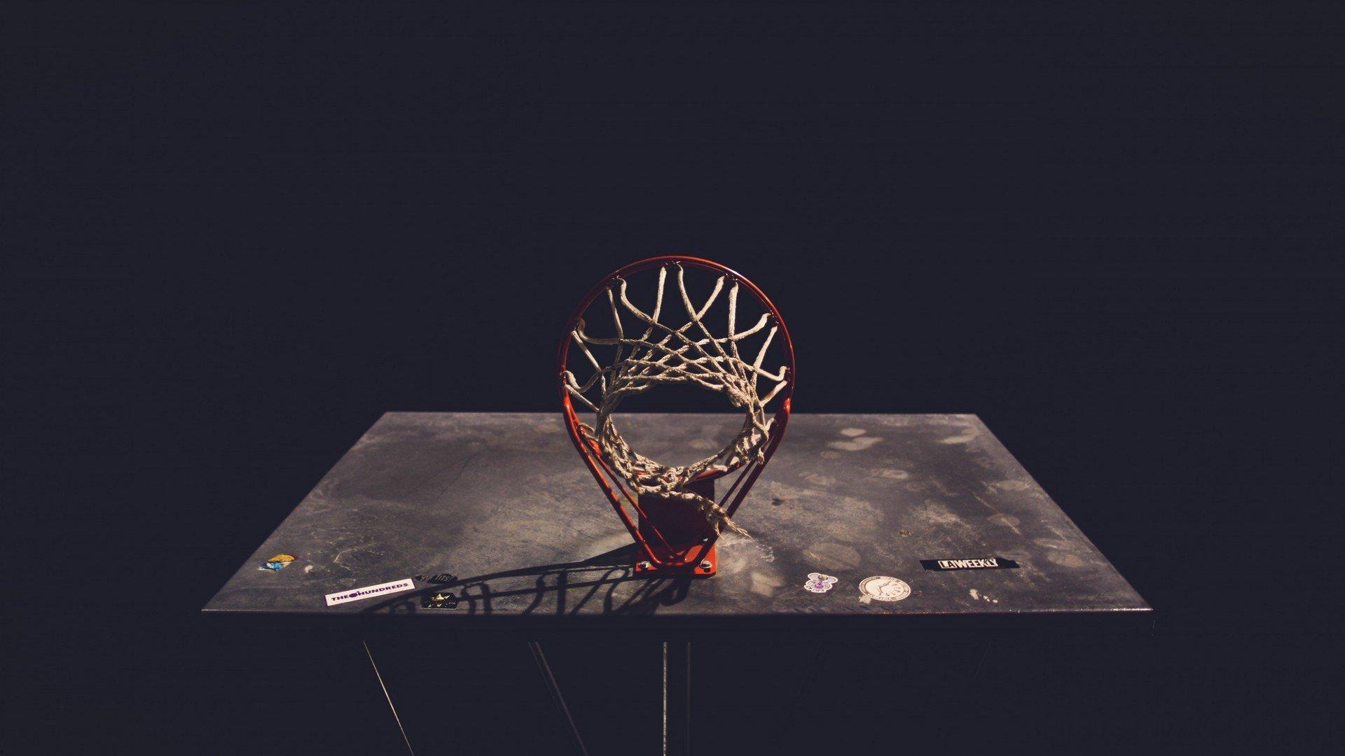 哲凯还是谢什科？鲁尼坚定选择，若与伊萨克同台，我仍押注后者